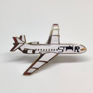 Star Airlines Flugzeug Vintage Emaille Pin.