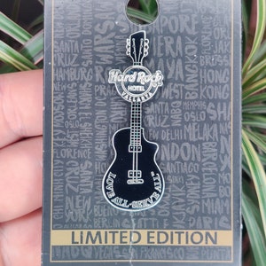 ハードロックカフェ30周年記念ギターパズルピン