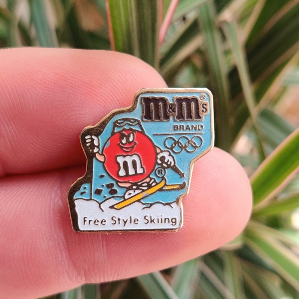 M&M's vintage pin badge, free style skiing Olympics official M and m's pin