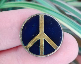 Peace vintage enamel lapel pin badge.