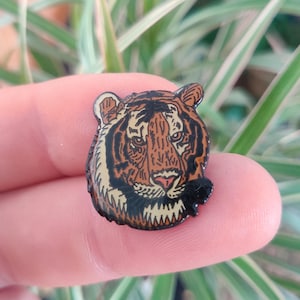 Tiger vintage enamel lapel pin badge.