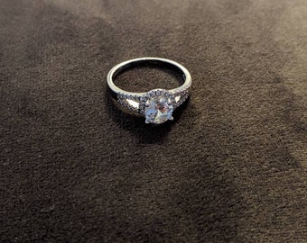 Big Faux Diamond Ring Keychain Keyring Wedding Bridal Shower Crystal Toys Gifts
