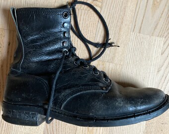 old style combat boots