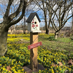 Welcome Sign with Birdhouse Porch Décor Garden Décor from Reclaimed Materials SMBHP6 image 1