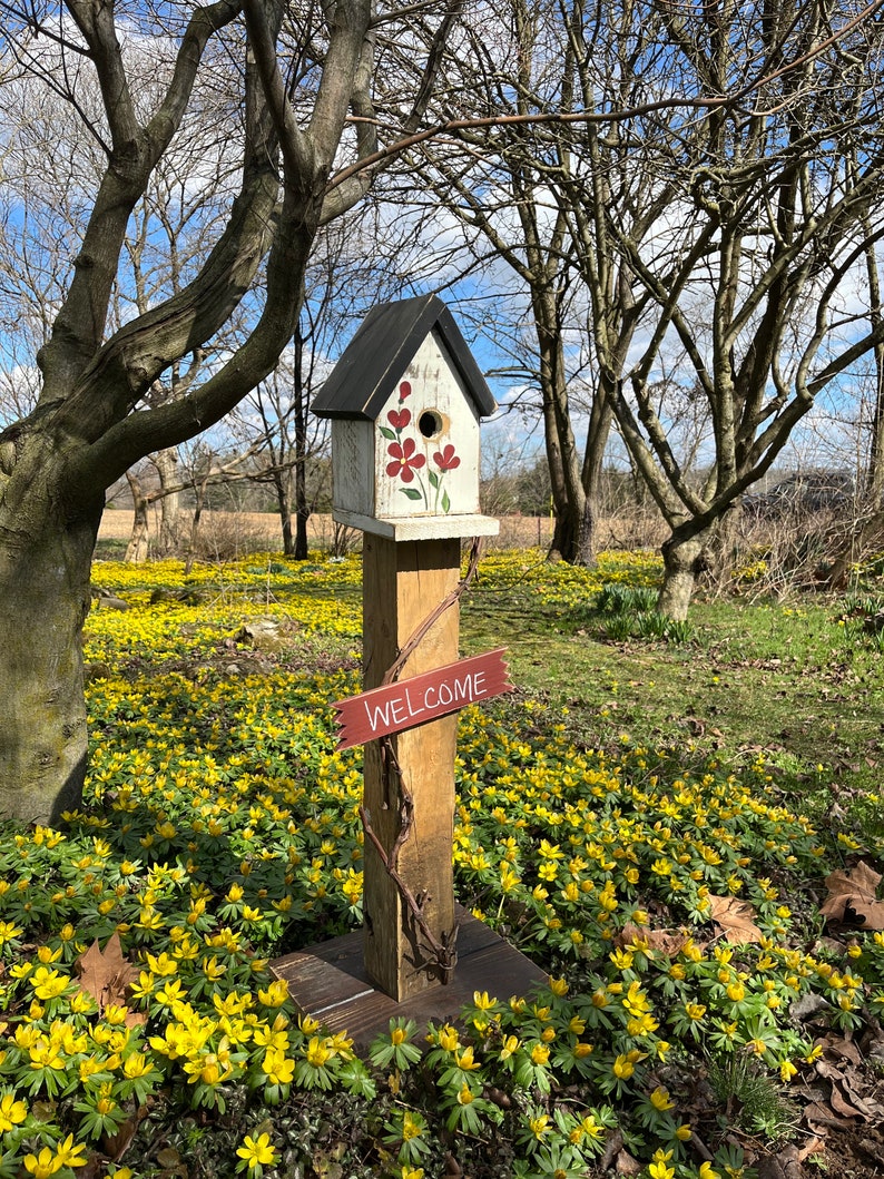 Welcome Sign with Birdhouse Porch Décor Garden Décor from Reclaimed Materials SMBHP6 image 1