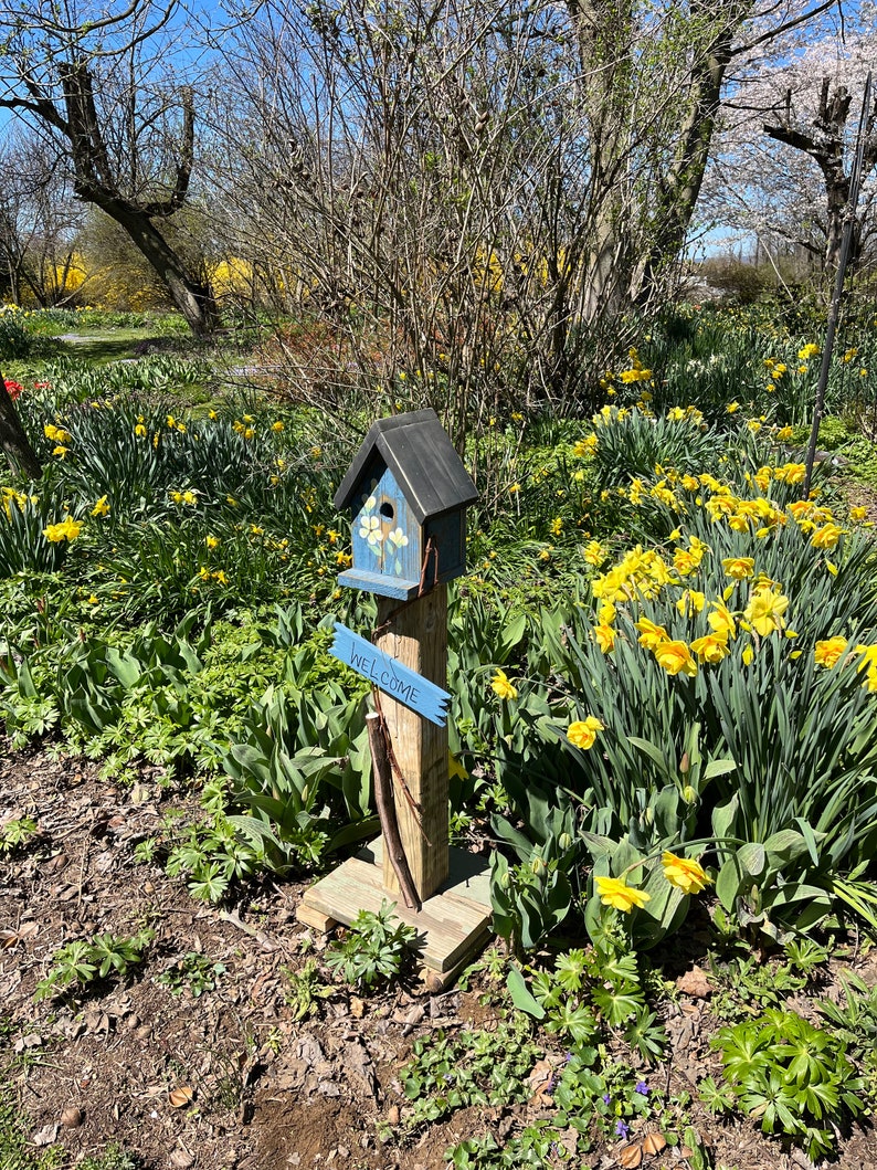 Welcome Sign with Birdhouse Porch Décor Garden Décor from Reclaimed Materials SMBHP6 image 6