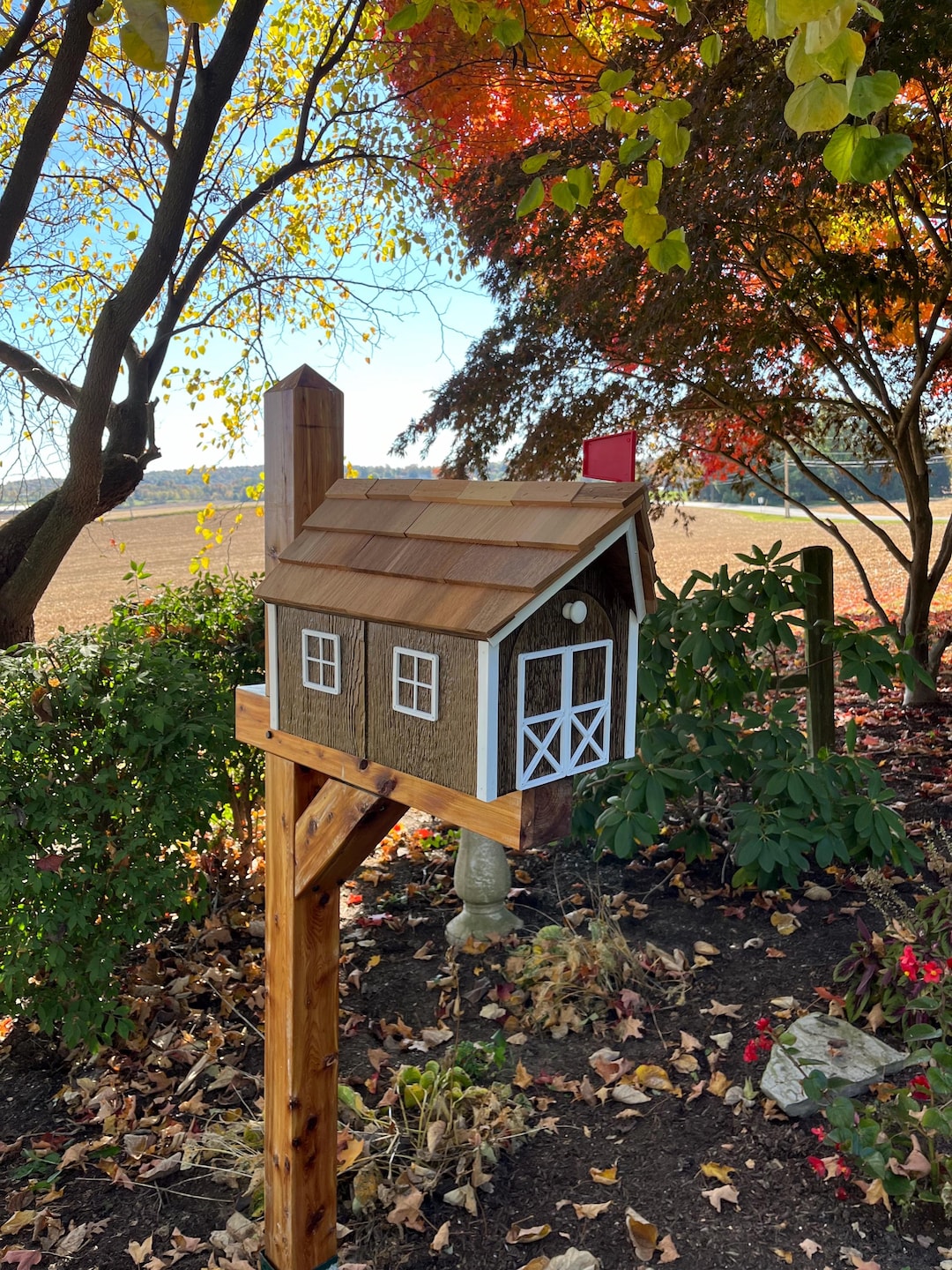 Wooden Amish Barn Mailbox | Cedar Shake Roof | Wood Mailbox | K1000 - Etsy
