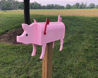 Unique and Quirky Pig Mailbox | PP004