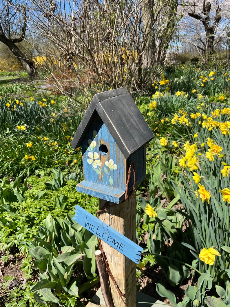 Welcome Sign with Birdhouse Porch Décor Garden Décor from Reclaimed Materials SMBHP6 image 5