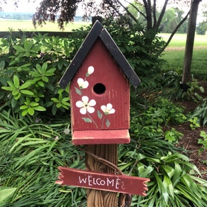 Welcome Sign with Birdhouse Porch Décor Garden Décor from Reclaimed Materials SMBHP6 image 4