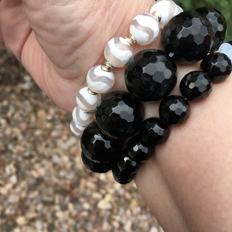 Black and White Bracelets Stretch Bracelets Agate Bracelets Stackable Bracelets Gemstone Bracelet Stack