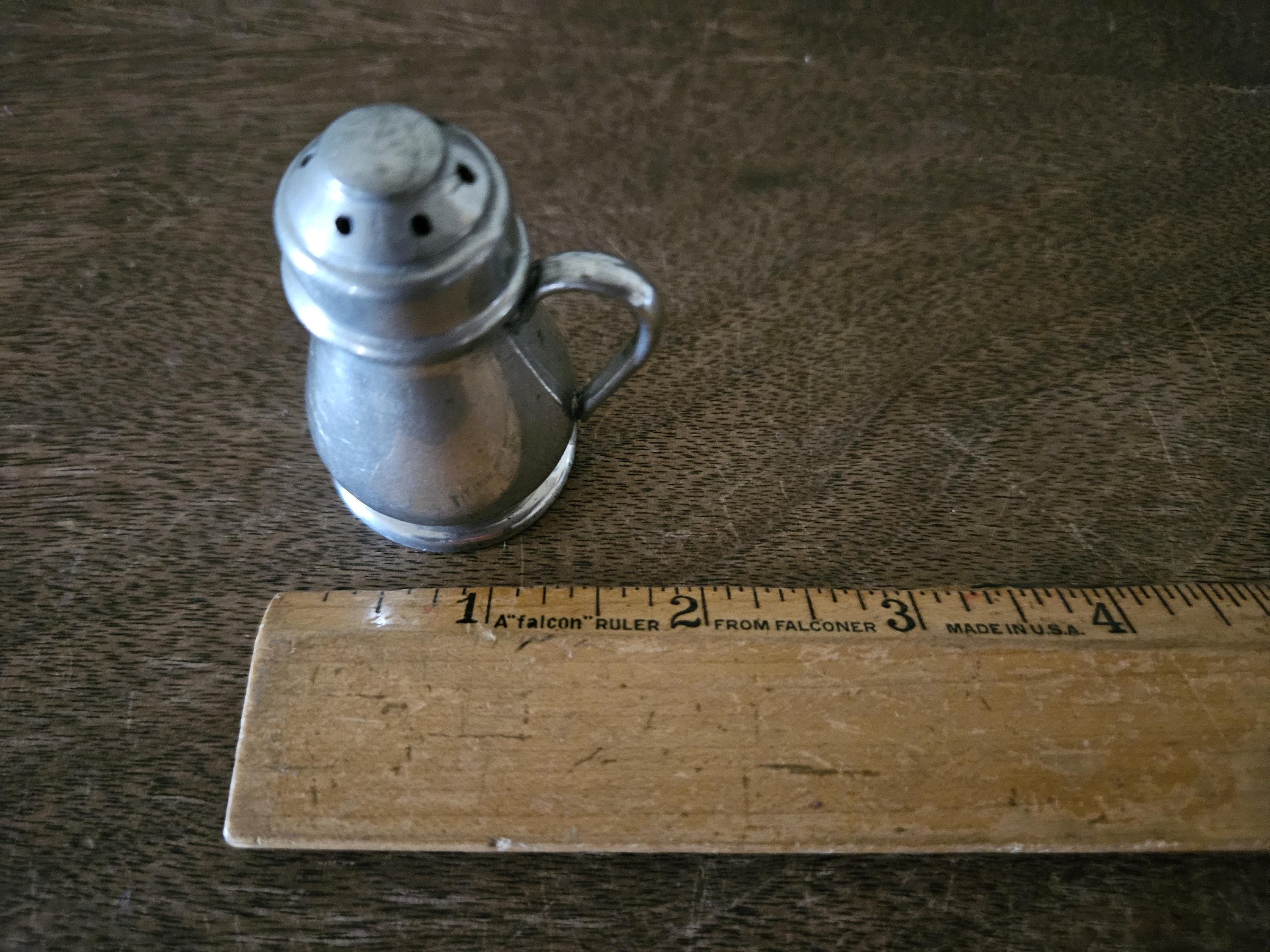 King’s Pewter ピューター ソルト＆ペッパーシェイカー 未使用 Vintage Quaker Genuine Pewter Salt and Pepper Shaker Set 204 - Etsy