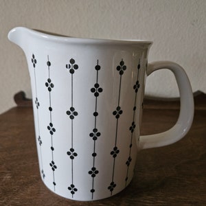 Arabia Veera Porcelain Pitcher 1L , Juice Jug, Flower Vase 