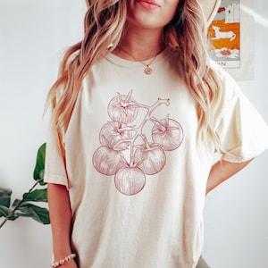 Tomato Shirt, Tomato Girl Aesthetic, Tomato Clothing, Tomato Gift for Gardener, Tomato Lover, Vintage Fruit & Vegetable Cottage Core Shirt