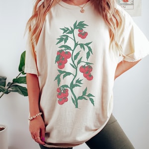 Tomato Shirt, Tomato Girl Aesthetic, Tomato Clothing, Tomato Gift for Gardener, Tomato Lover, Vintage Fruit & Vegetable Cottage Core Shirt