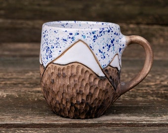 Pottery Mountain mug || Handmade ceramic mug; Unique clay mugs Nature; Mountain mug handmade; Dotted mug; Snow Winter mug; Big coffee mug;