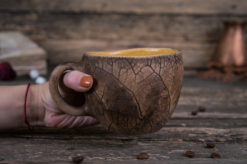 Handmade ceramic mug Pottery mug with leaf impressions, Unique leaf mug, Turquoise coffee mugs, Plant mug, Botanical mug, Nature clay mug Yellow