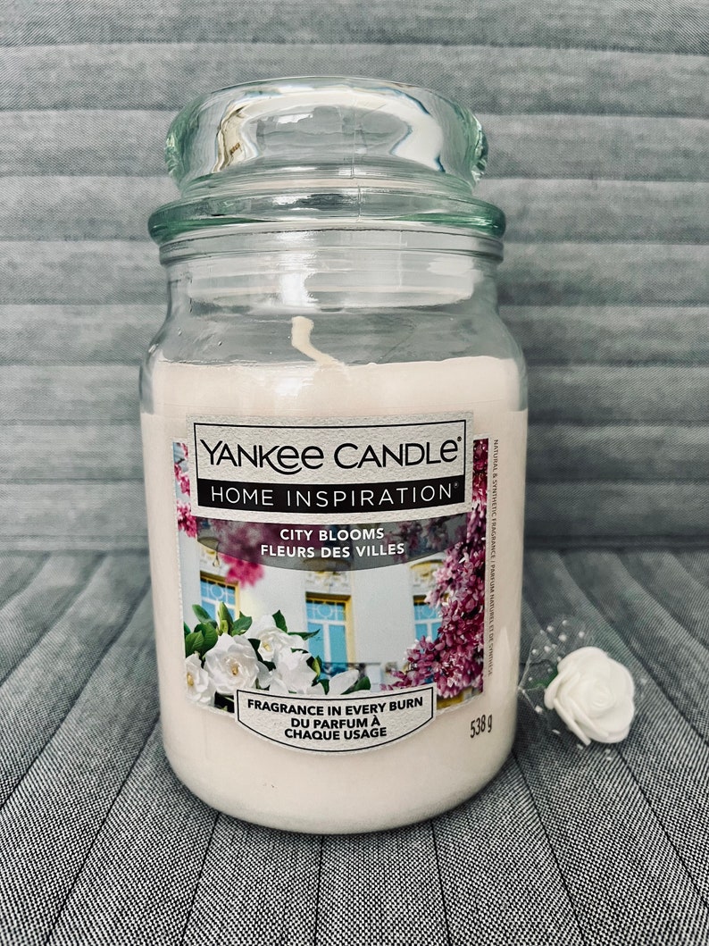 Large Yankee Candle Jar and Lovely Presentation Box Great Gift for