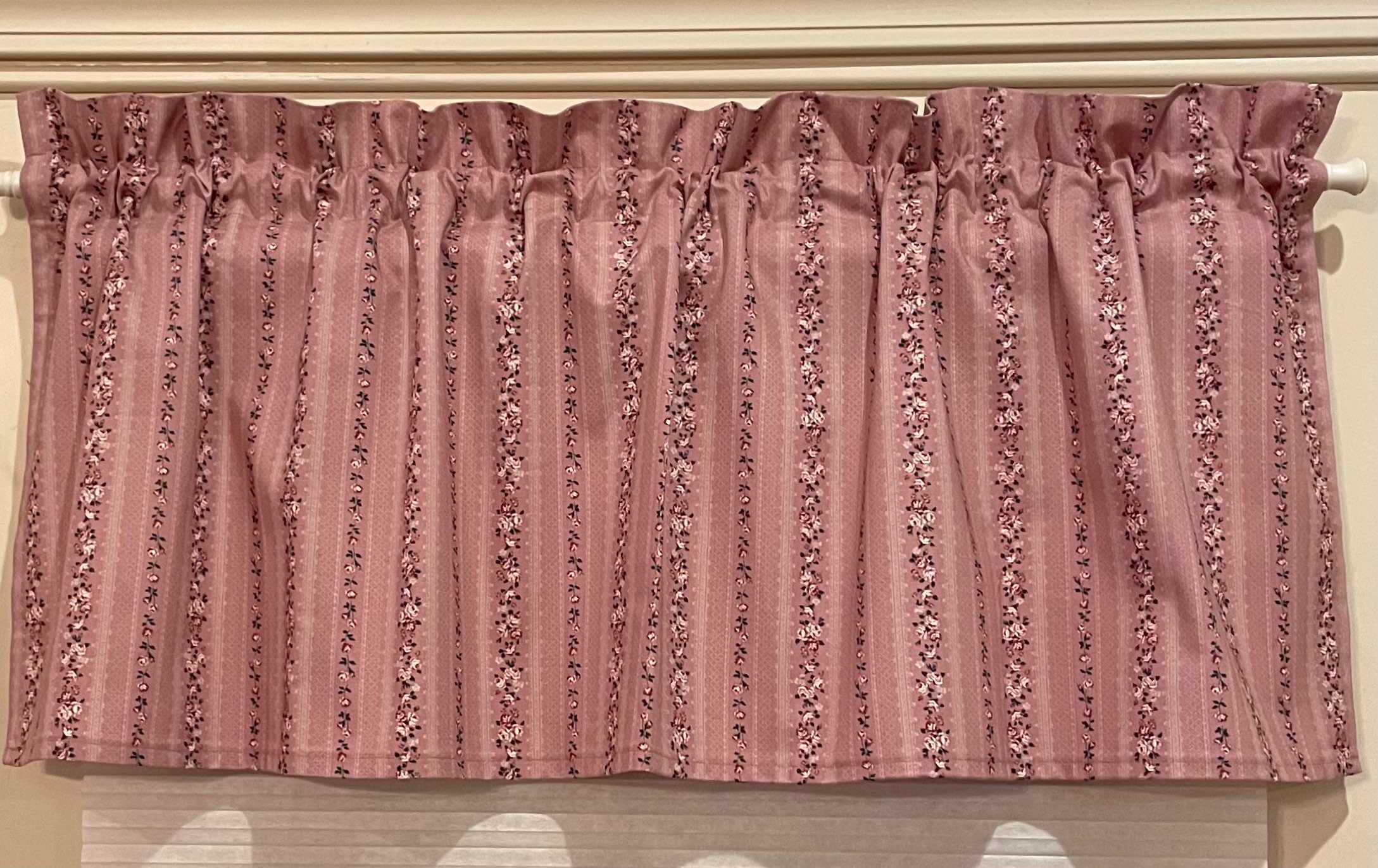 Window Valance - Mauve Floral Striped - 16 inch / Lined or Unlined / 100 % Lightweight Cotton **FREE SHIPPING to U.S.**