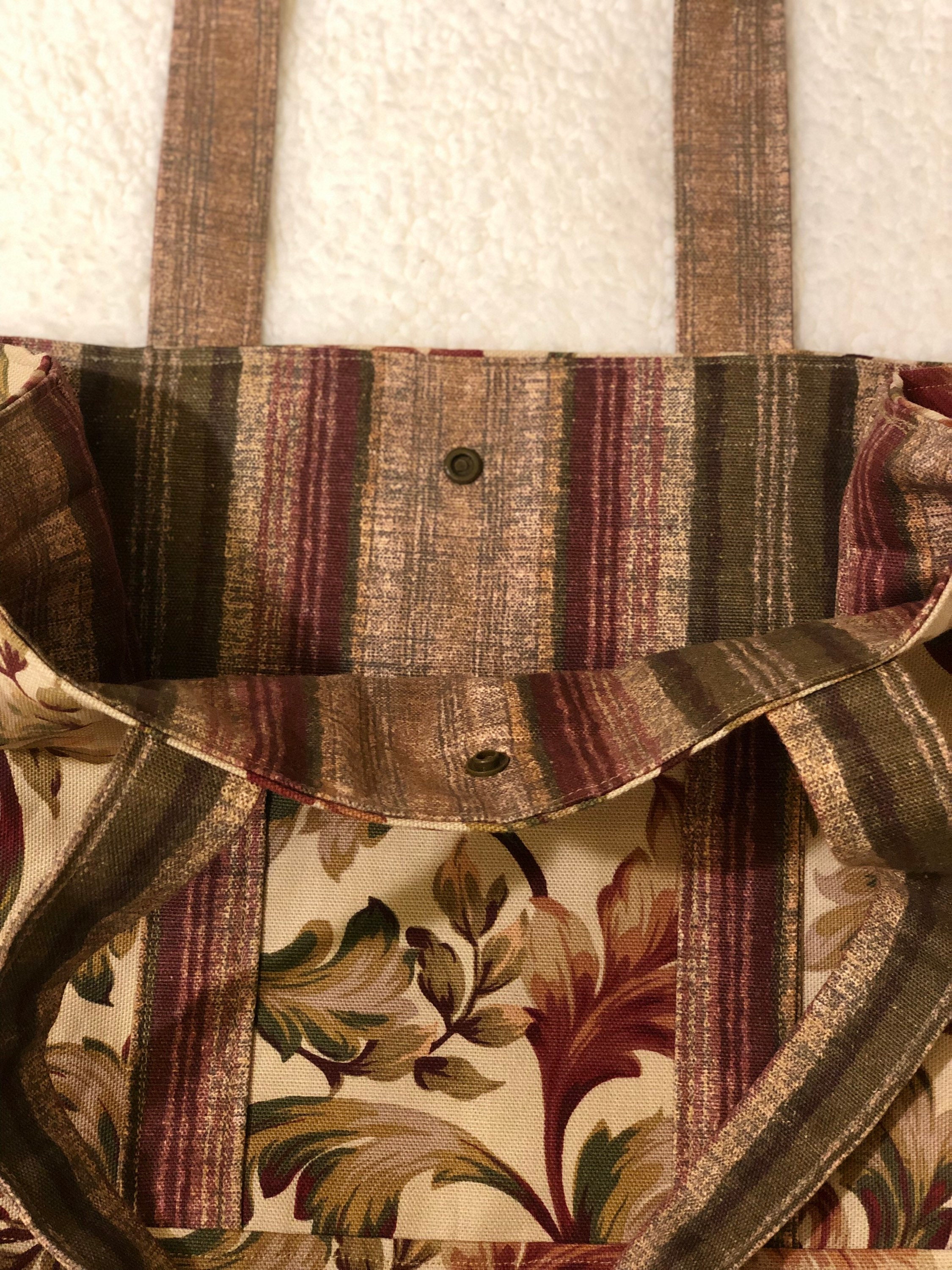 Lined Canvas Tote Bag / Purse / Handbag with Pockets / Autumn Leaves Print 12 x 12 x 5.5 inches *FREE SHIPPING TO U.S.* - Thumbnail 3