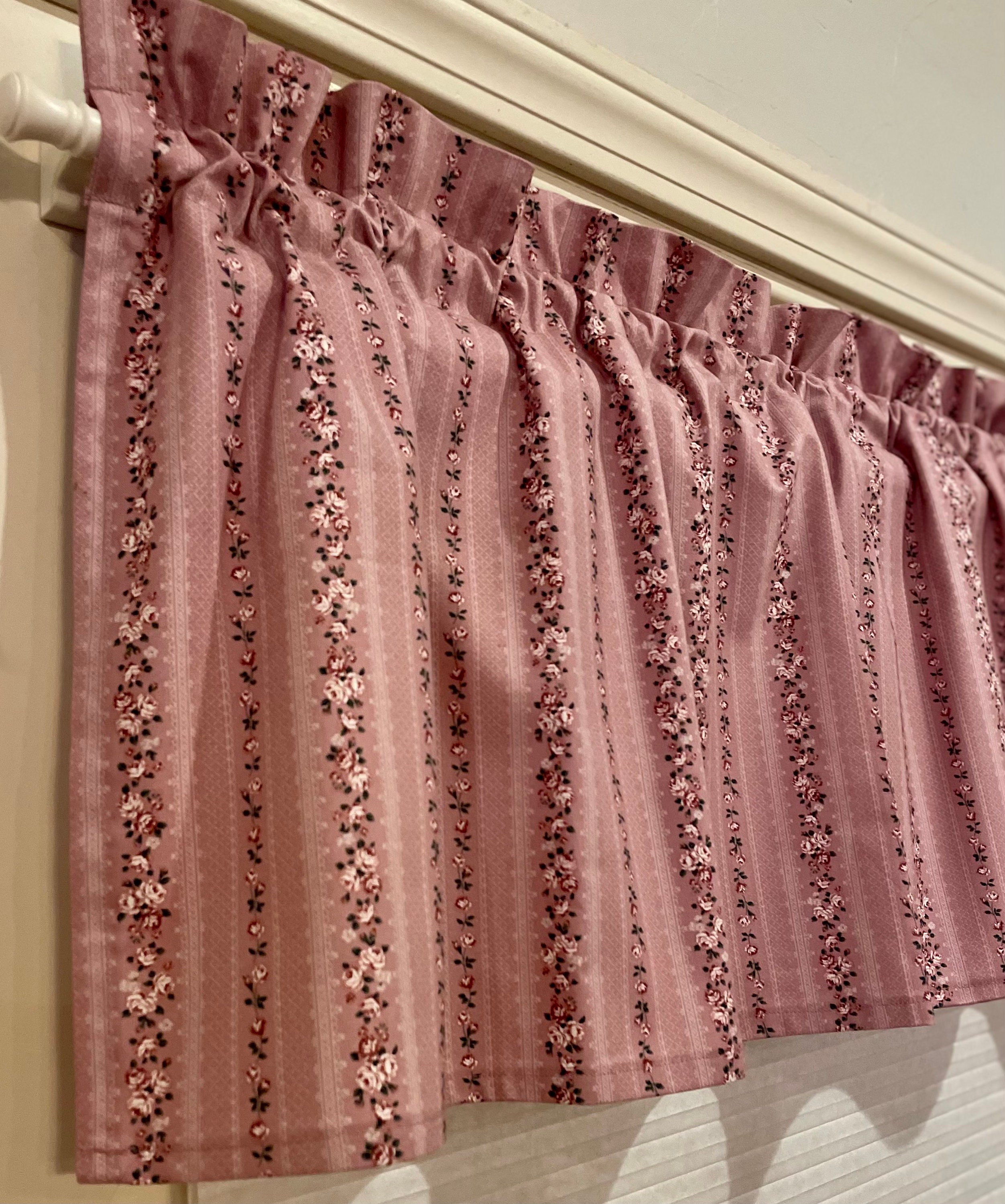 Window Valance - Mauve Floral Striped - 16 inch / Lined or Unlined / 100 % Lightweight Cotton **FREE SHIPPING to U.S.** - Thumbnail 2