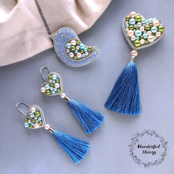 Brooches earrings set, brooch heart, brooch bird, earrings heart, embroidery brooch, statement brooch, pastel brooch, anniversary gift