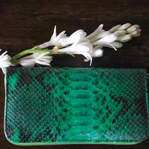 Portafoglio in pelle di pitone verde / Portafoglio in vero pitone verde chiaro unisex / elegante Portafoglio in vera pelle di pitone fatto a mano