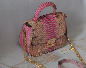 Äkta pytonväska med topphandtag / designerväska / exotisk läderväska / babyrosa flerfärgad sommarväska / elegant designerväska med ormmönster