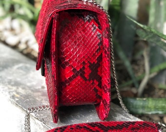 Stylish Women's Snake Print Crossbody Bag With Chain Strap - Perfect Evening Clutch & Shoulder Satchel In Red 1 thumbnail image