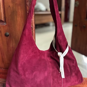 Medium Soft Hobo Burgund Edel Sport Frau Tasche | Geldbörse aus echtem Lamm-Velourleder | Wein Farbe Elegante Leder Designer Soft Sport Alltagstasche