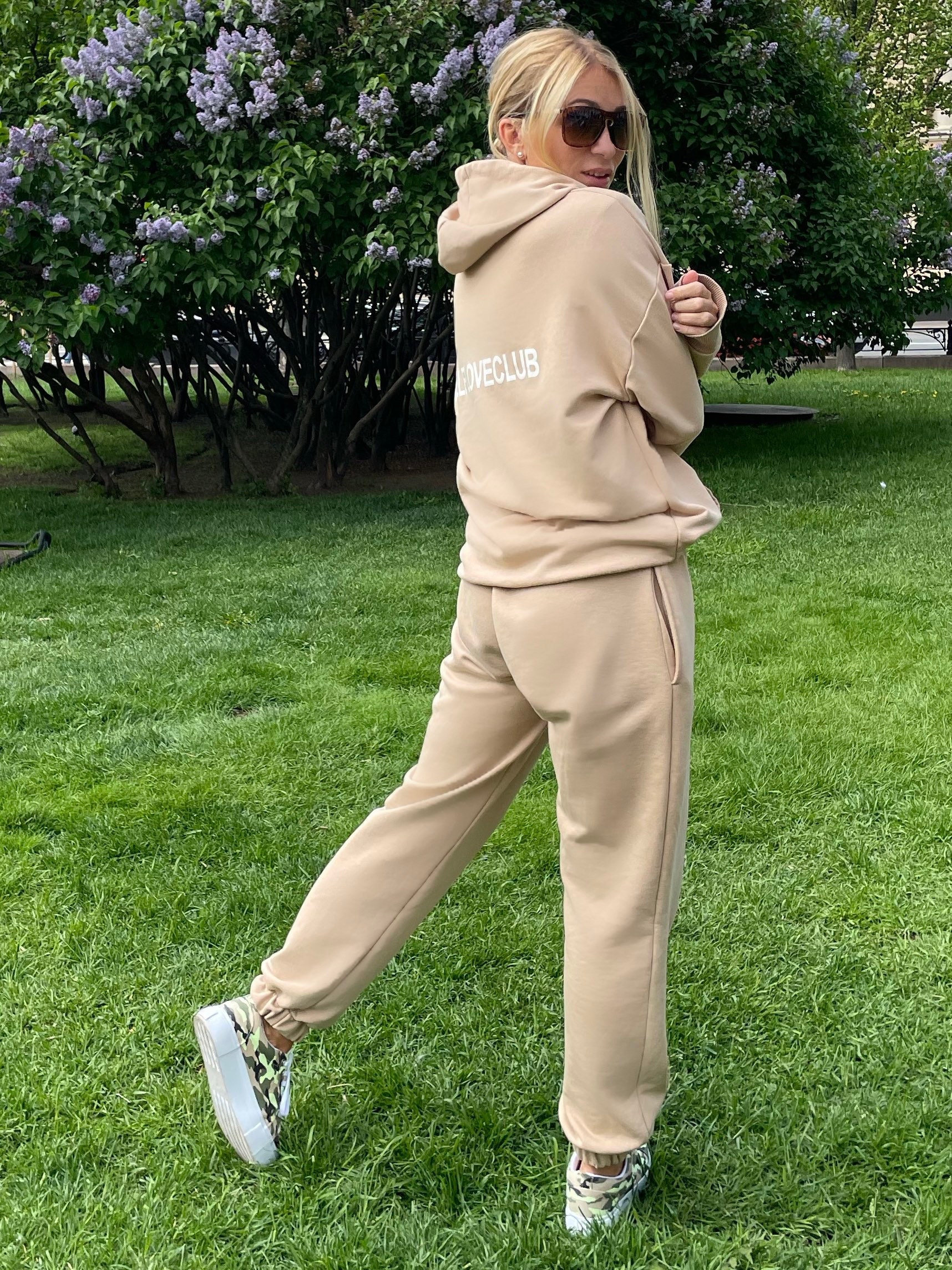 tracksuit nude