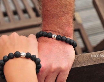 Conjunto de pulseras para parejas con piedra de lava genuina Ying Yang / Pulseras de pareja de regalo con piedras preciosas negras / Conjunto de pulseras de joyería para parejas hecho a mano
