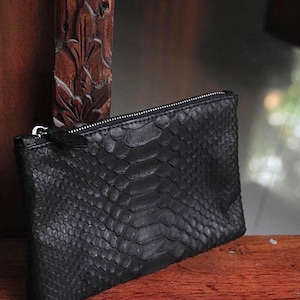 Bolsa de cosméticos de piel de pitón auténtica negra/organizador de insertos para monederos/inserto para bolsos de mano/billetera de cuero exótico/pequeño bolso de mano de piel de serpiente