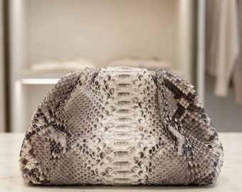 Pochette grise incolore en peau de python véritable | sacs en cuir exotique | pochette souple petite taille | sac de créateur serpent | cadeau pour elle | sacs à main