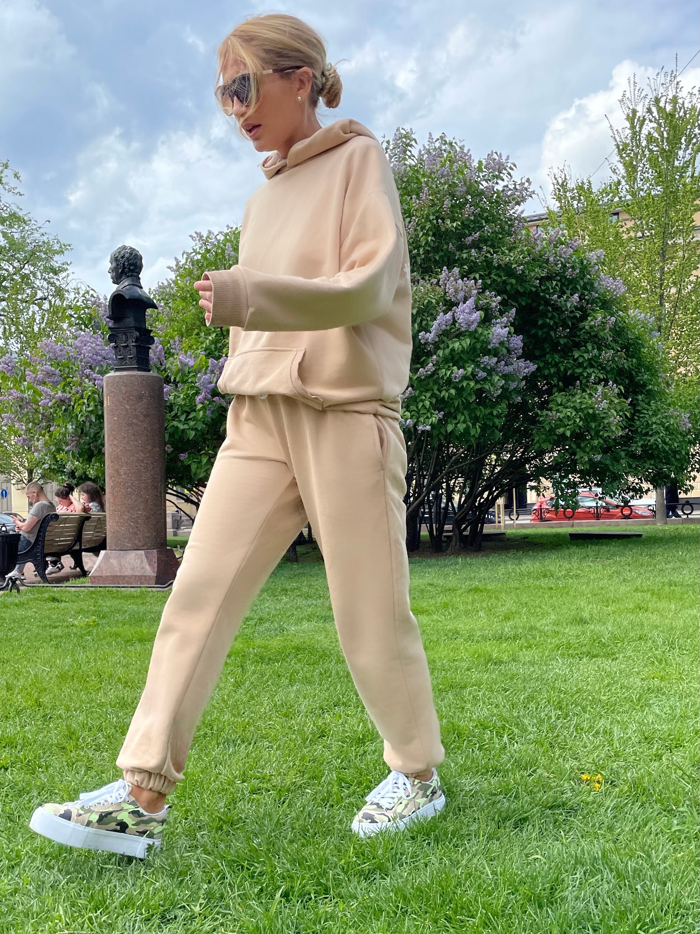 tracksuit nude
