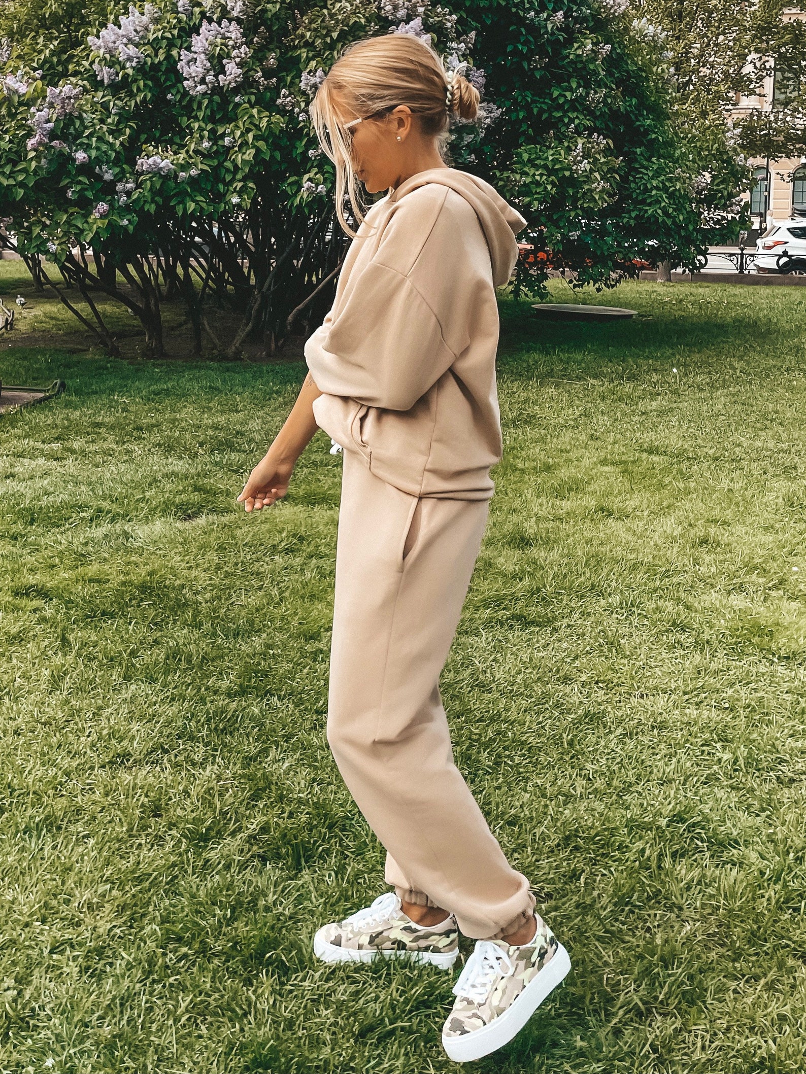 tracksuit nude