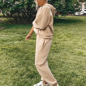 tracksuit nude