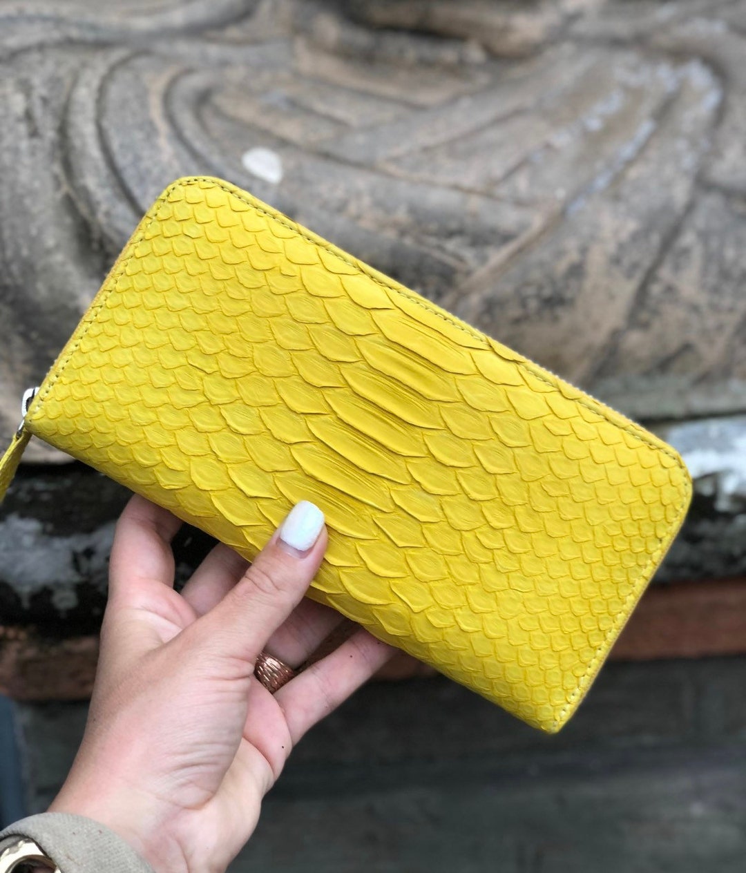 ★you a use★ Wonder wallet (Lizard yellow) Wonder wallet (Lizard yellow) - 감도 깊은 취향 셀렉트샵 29CM