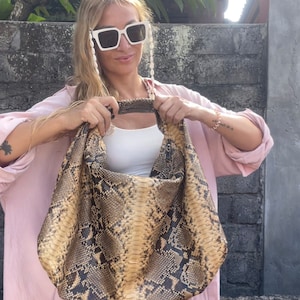 Grote zachte hobo stijlvolle sportvrouw tas Portemonnee echte Python-huid Python-huidproducten Beige grote elegante lederen designer zachte tas slang afbeelding 10