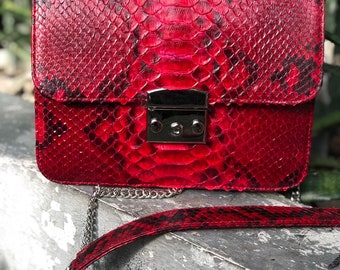Bandoulière sac à main en peau de python véritable rouge | Sac en cuir rouge élégant et chic | Sac de créateur fait main | Sacs en peau exotique | Sac rouge
