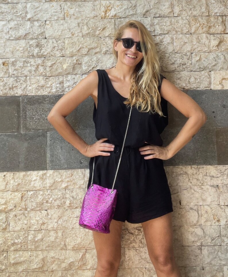 Echte fuchsia-kettingtas van pythonleer / designer damesportemonnee / zachte zomertas / exotische leren tassen gratis verzending / cadeau voor haar afbeelding 10