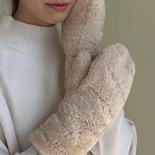 Manoplas de piel auténtica color beige crema / manoplas de piel real / guantes de diseñador para clima frío para mujer / manoplas cálidas y acogedoras / ropa de invierno