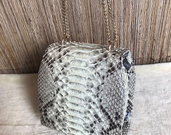 Genuine python skin classy crossbody bag / elegant classy snake print bag / designer gray purse / handbag with chain / classy shoulder bag