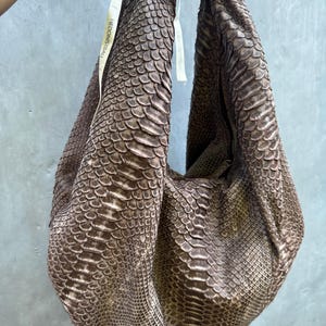 Bolso grande y suave estilo hobo deportivo elegante para mujer / Cartera de piel de pitón genuina / Productos de piel de pitón / Bolso grande y elegante de piel de serpiente beige