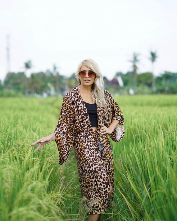 Copricostume leopardato con stampa animalier Kimono da spiaggia estivo Abbigliamento da resort Donna Copricostume estivo Abito da vacanza di classe Kimono da spiaggia leopardato Viscosa Etsy Italia
