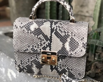 Borsa da donna di classe in vera pelle di pitone / borsa in pelle di design / borsa a tracolla da donna / borsa elegante con tracolla a catena e stampa serpente / borsa con stampa serpente