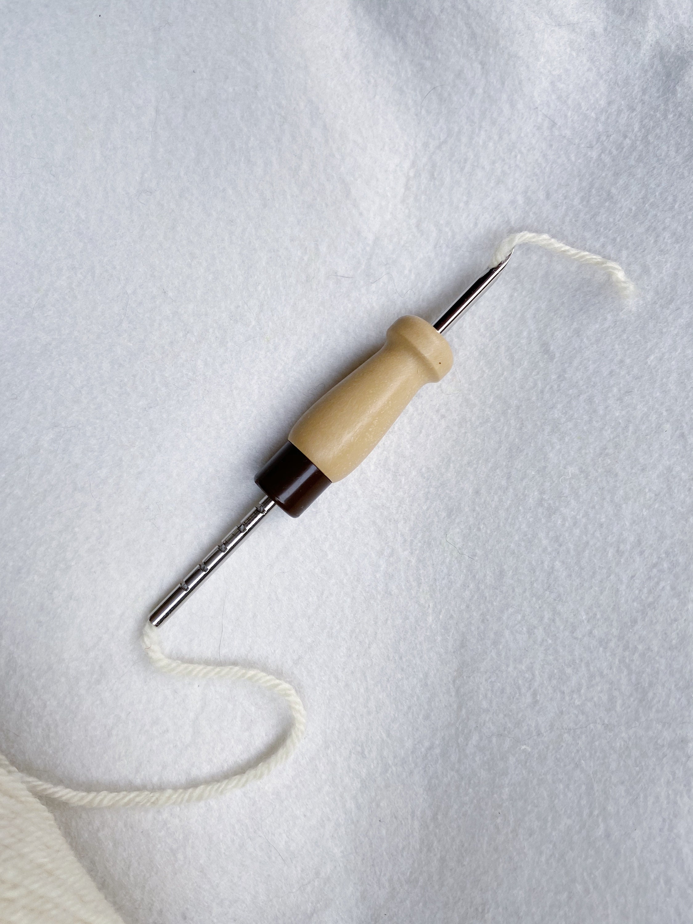 Set Ricamo A Punzone 72 Pezzi | Penne Magiche Con 50 Filati Colorati Per Fai-Da-Te Creativo - Foto 8