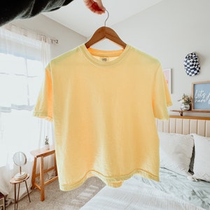 Comfort Colors Cropped TShirt, Boxy Crop Shirt, Soft Women's Oversized T Shirt, Comfort Colors Shirt 3023, summer crop tees