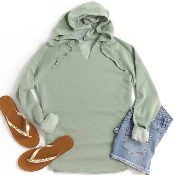 Women’s Wave-Wash Hoodie – Garment Washed & Single-Dyed | Custom Print / Blank | Scoop Hem Fit