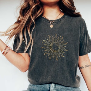 Comfort Colors Boho Shirt, Boho Sun And Moon Shirt, Boho Top, Boho Sun T-Shirt, Comfy Oversized T-Shirt, Boho Moon Lover, Boho Gift